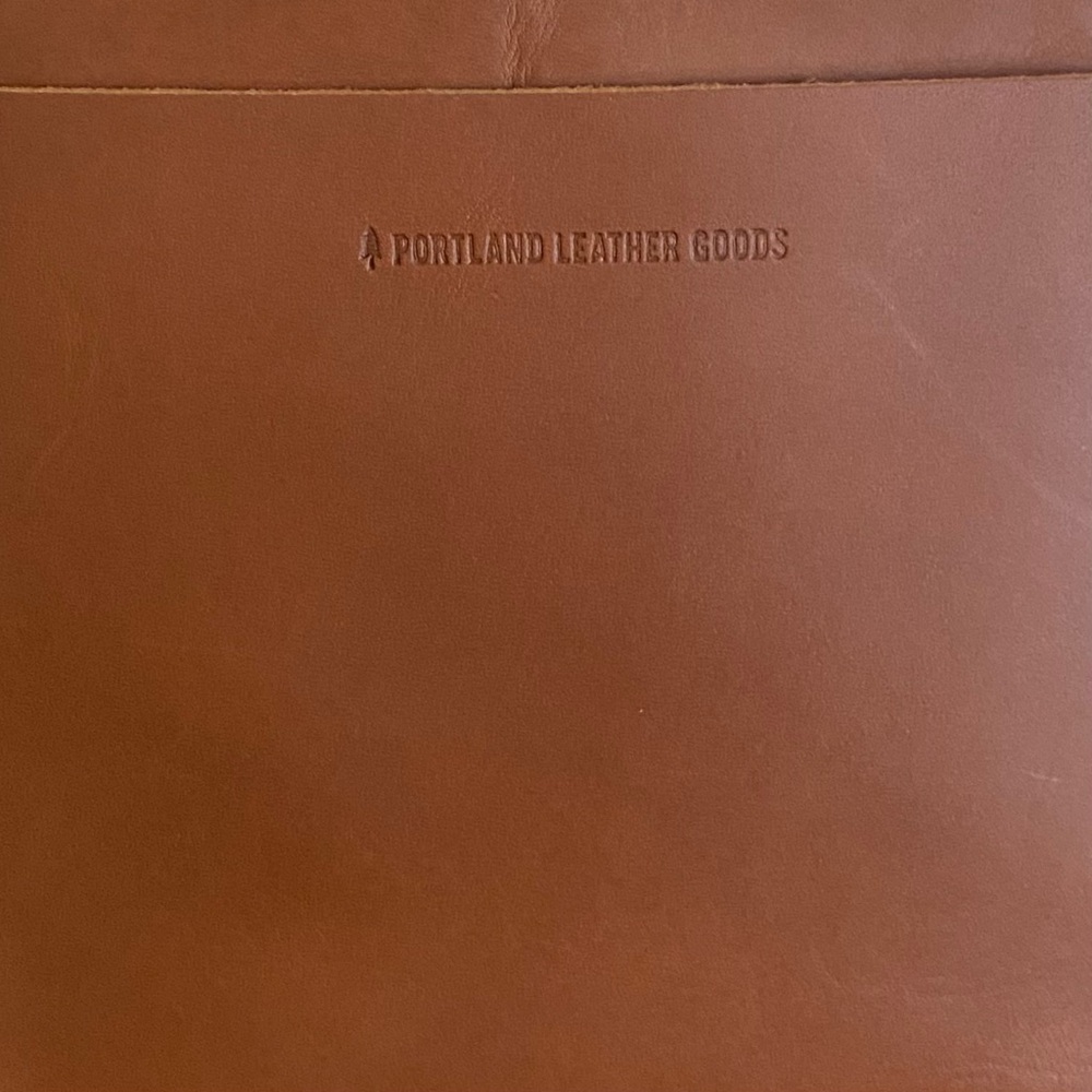 PORTLAND LEATHER COMPANY MINI ZIP TOP CROSSBODY IN HONEY - Picture 6 of 12